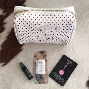 Imoshion Cosmetics Bag & Samples